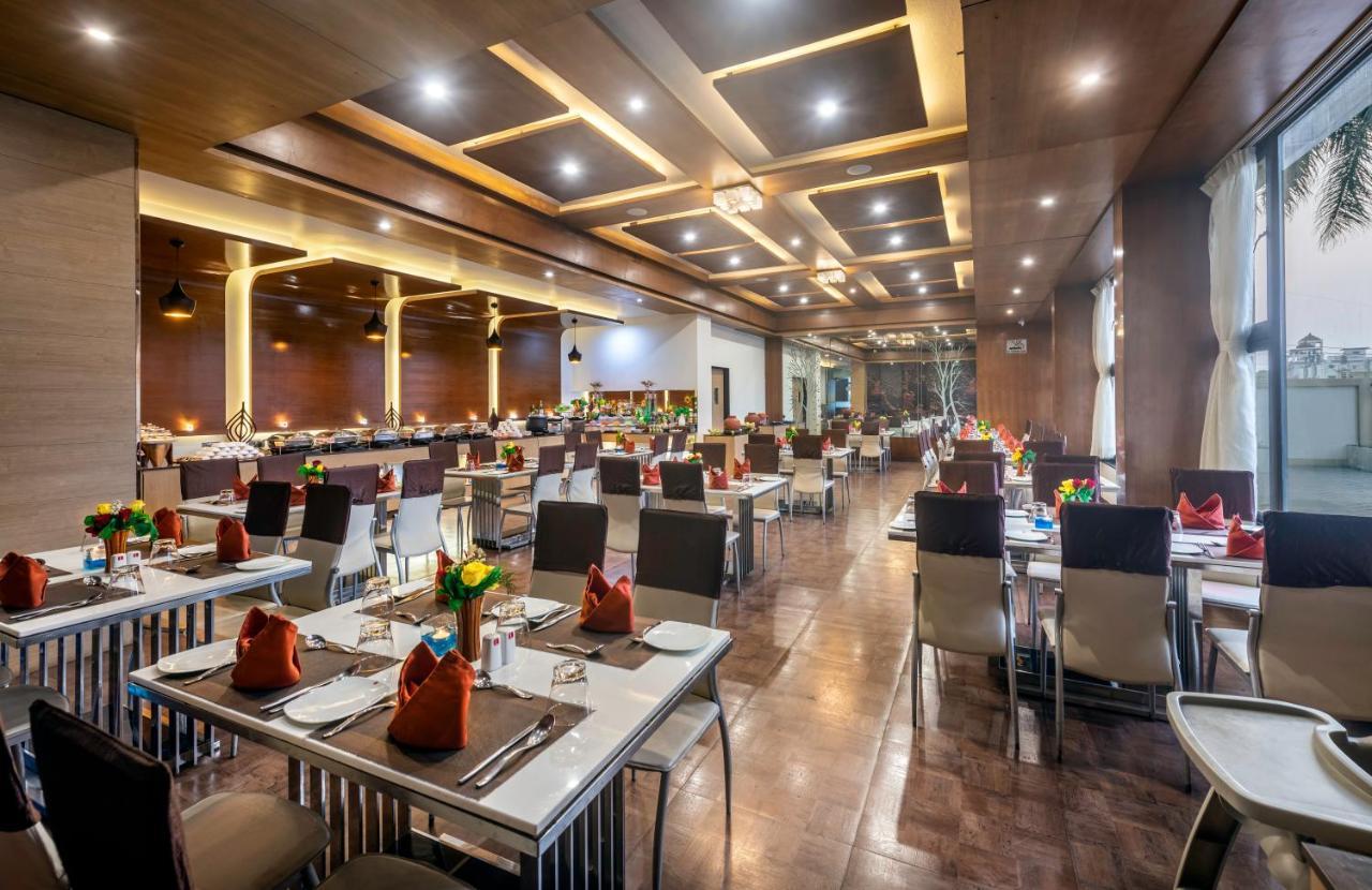 Lords Inn Szomnáth Kültér fotó
